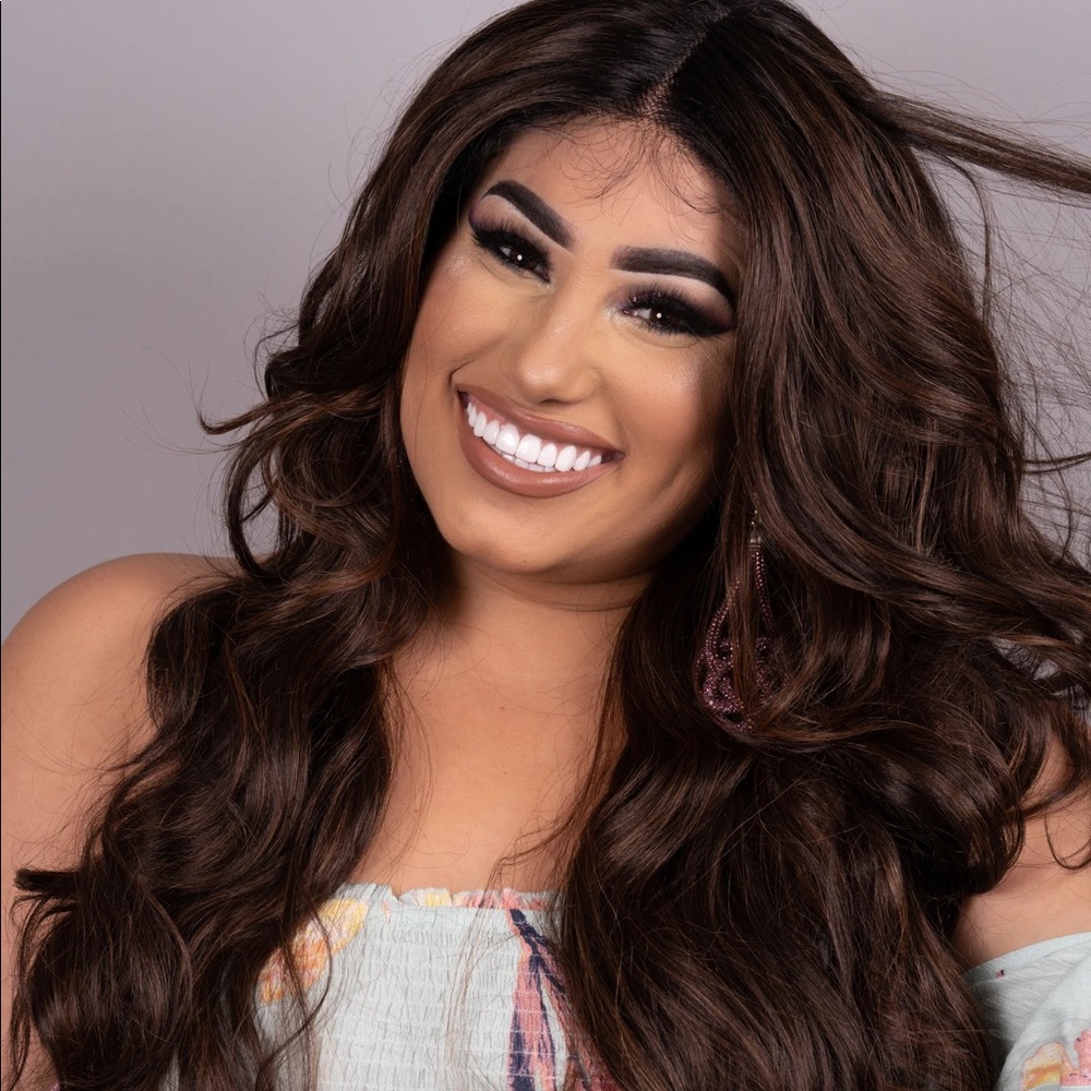 EXTRA GIFTS WITH PURCHASE! Brand new never worn wig!